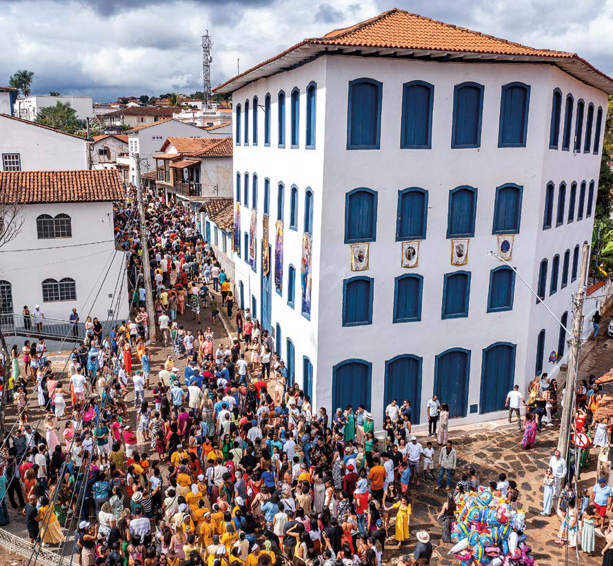 Minas Novas em dia de festa